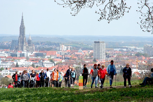 Chůze je prospěšná a můžete při ní i zhubnout