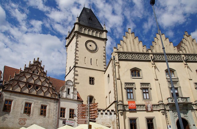 Exkluzivní nabídka: 2 + nádvoří! Pro více informací navštivte Choustník